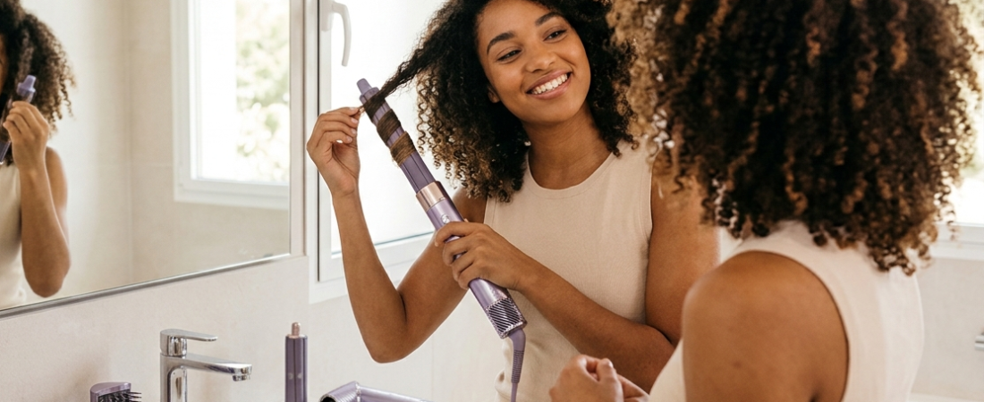 SHARK BEAUTY lanzó el FlexStyle IonCurl que podría REVOLUCIONAR el estilizado del cabello Afro. SHARK BEAUTY lanzó el FlexStyle IonCurl que podría REVOLUCIONAR el estilizado del cabello Afro.