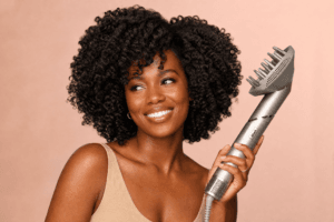 La Versatilidad que tu Cabello Afro 4C Necesitaba para un Secado Pro