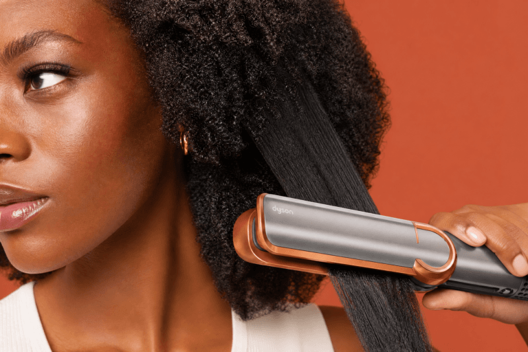 Dyson Airstrait: El Estirado Perfecto para Cabello Afro 4C